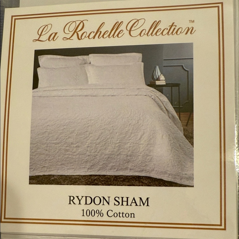 La Rochelle Collection Rydon Matalasse Sham Standard 20 X 26 White Design NIP